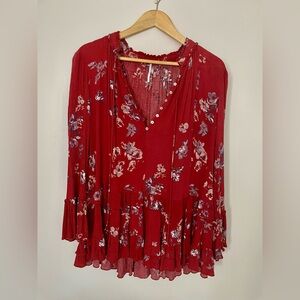 Free People boho ruffled chic dress. Sz small. Gently worn. In good condition.